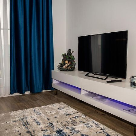 Raphael Apartment North Bucharest Cosmopolis Stefanestii de Jos Екстериор снимка