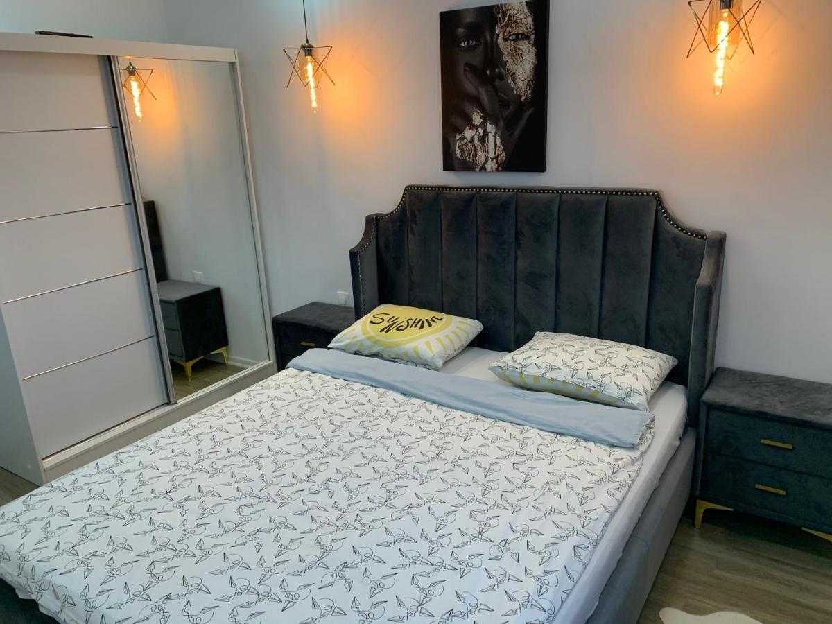 Raphael Apartment North Bucharest Cosmopolis Stefanestii de Jos Екстериор снимка