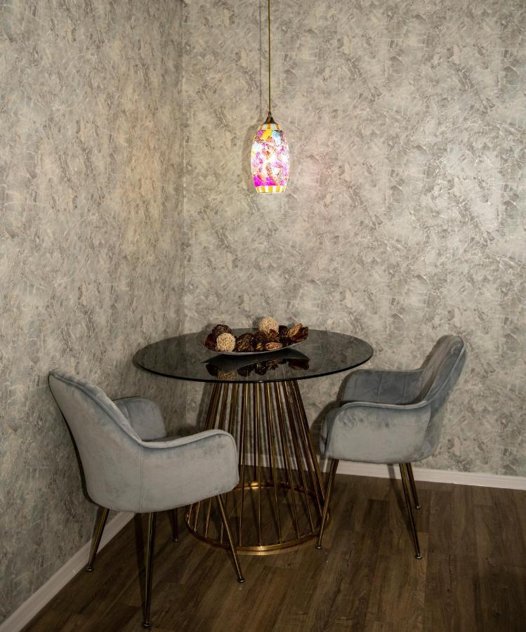 Raphael Apartment North Bucharest Cosmopolis Stefanestii de Jos Екстериор снимка