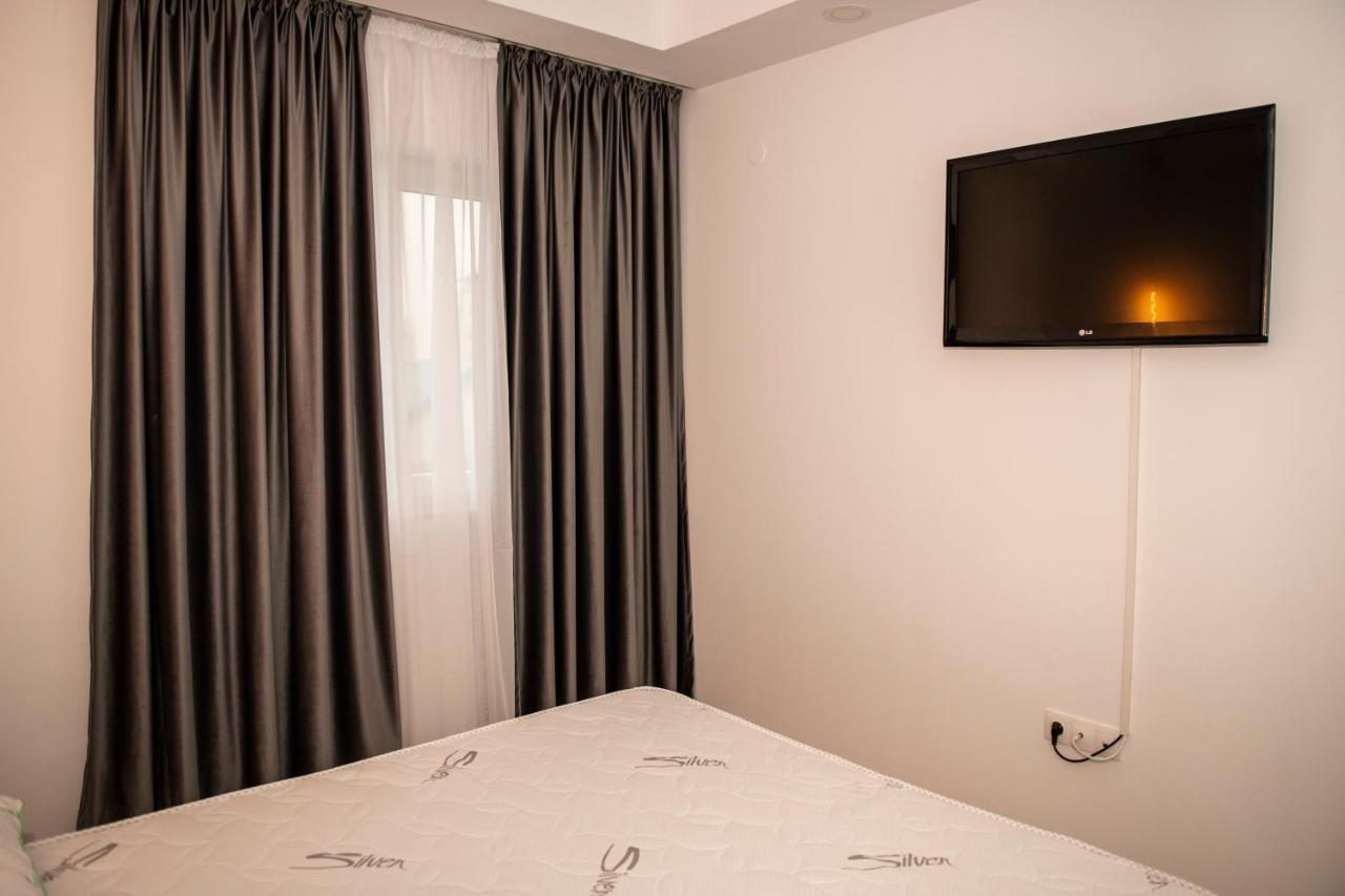 Raphael Apartment North Bucharest Cosmopolis Stefanestii de Jos Екстериор снимка